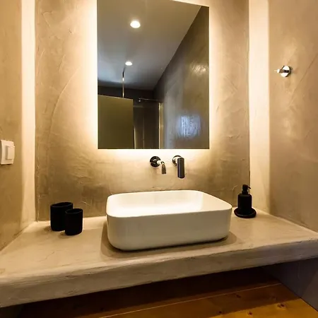 Elevated With Panoramic Sea View Vila