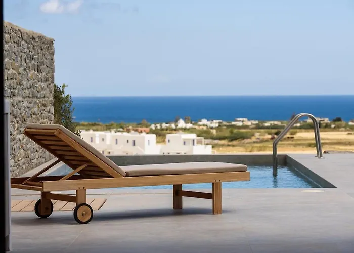 Villa Elevated With Panoramic Sea View *