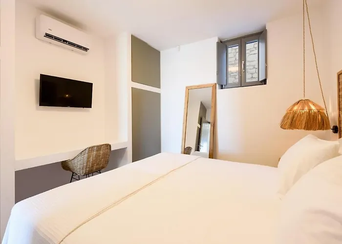 Elevated With Panoramic Sea View *