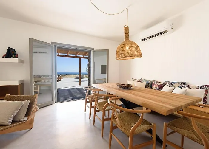 Elevated With Panoramic Sea View *